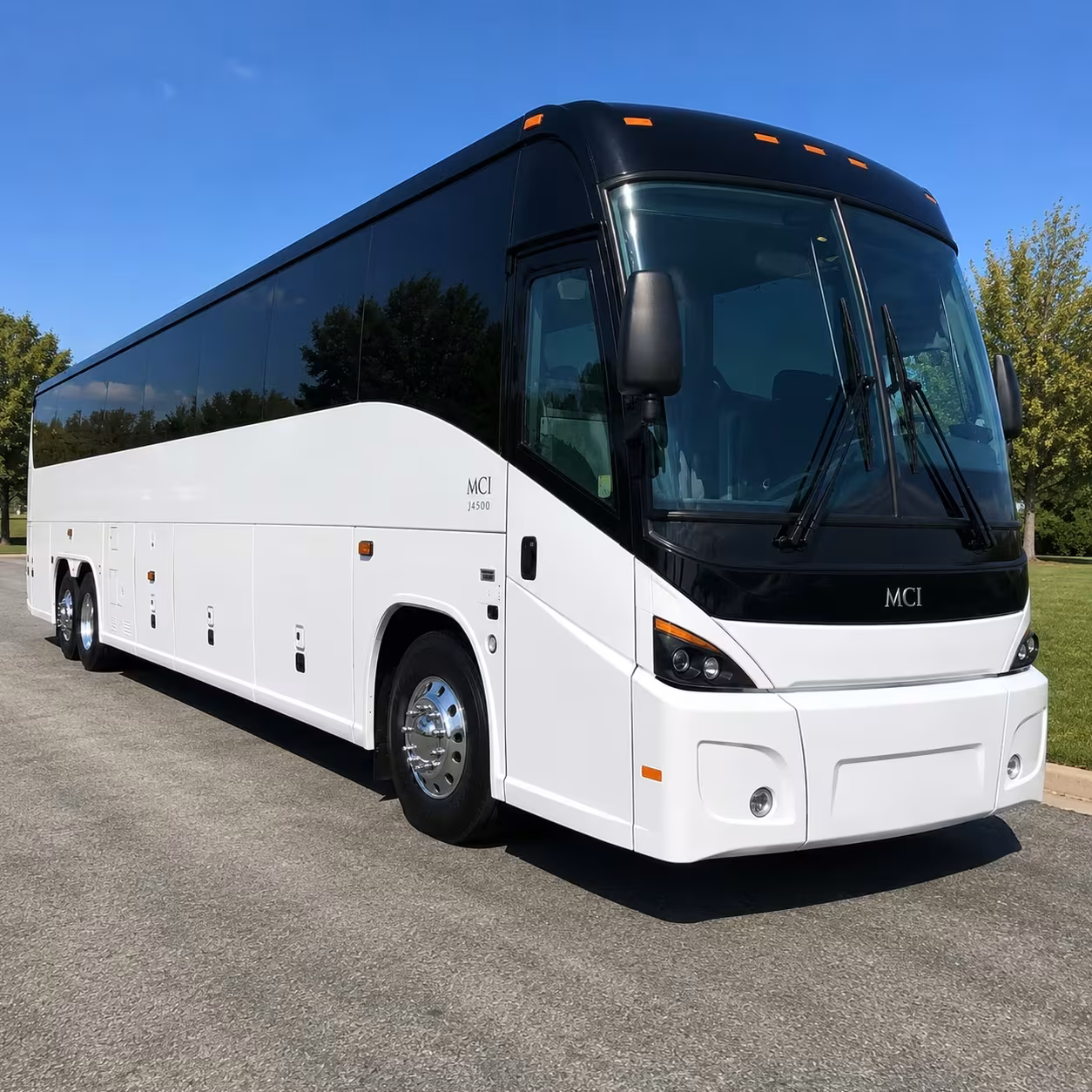 corporate airport shuttle buses in lakewood for business travelers