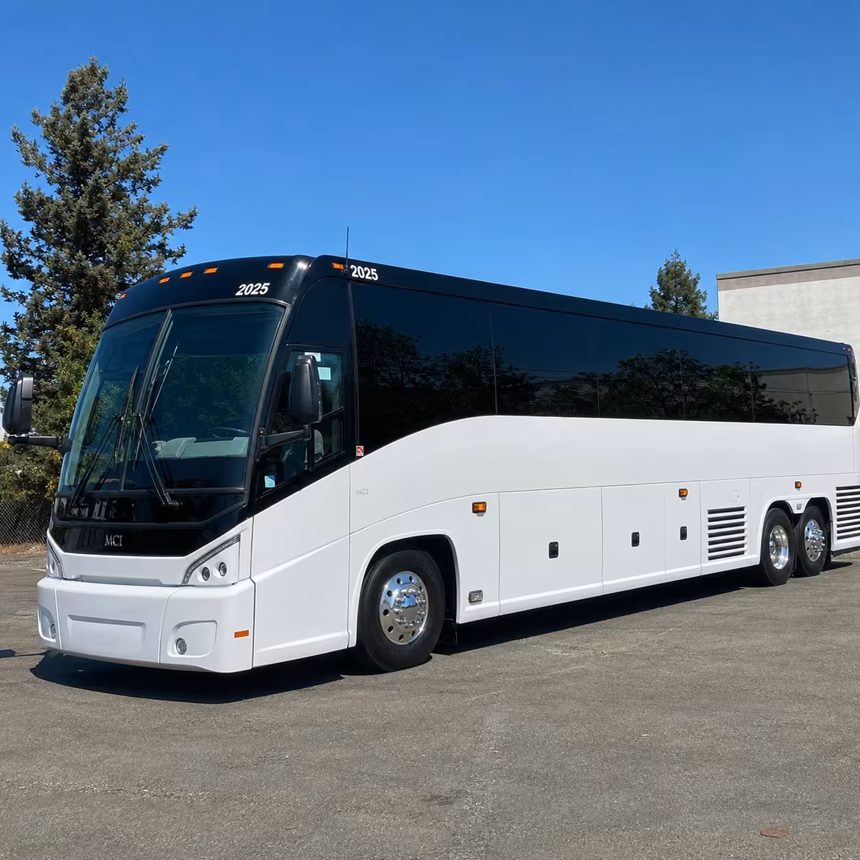 lakewood concert shuttle buses to ball arena and empower field