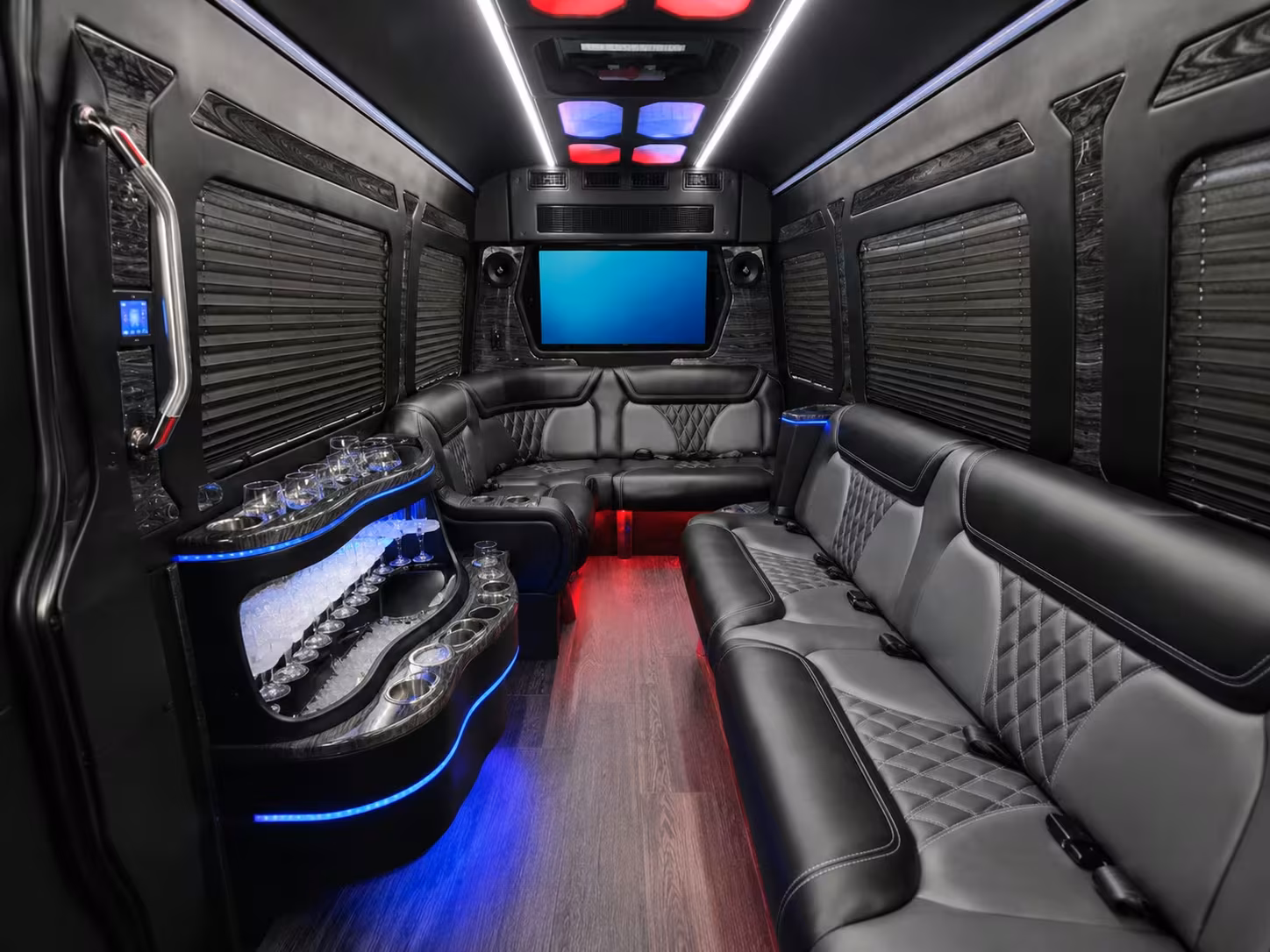 lakewood corporate retreat shuttle buses to the colorado rockies