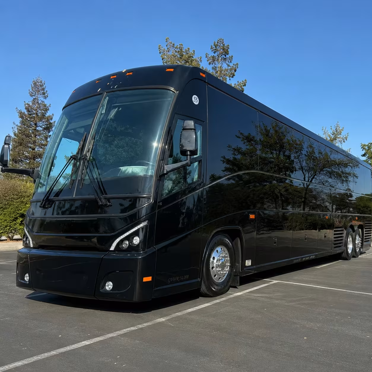 lakewood shuttle buses to denver international airport